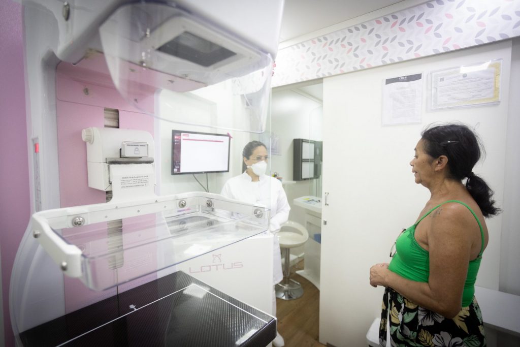 Governo de São Paulo lança funcionalidade no App Poupatempo para agendamento de mamografia