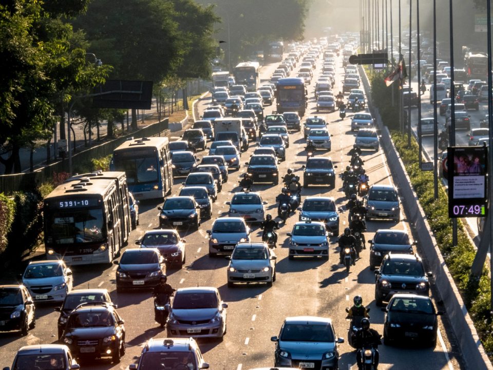 Proprietários de veículos em SP já podem consultar e pagar IPVA 2025