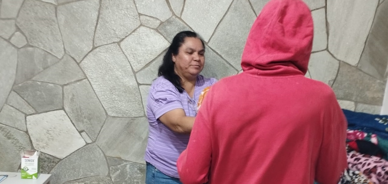 Araçatuba reforça acolhimento e distribui cobertores para proteger população de rua do frio intenso