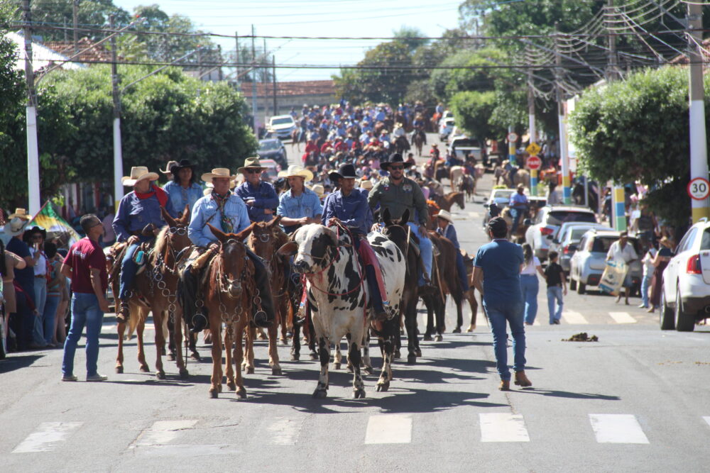 13ª Cavalgada Regional Tradição Sertaneja reúne comunidade em Murutinga do Sul