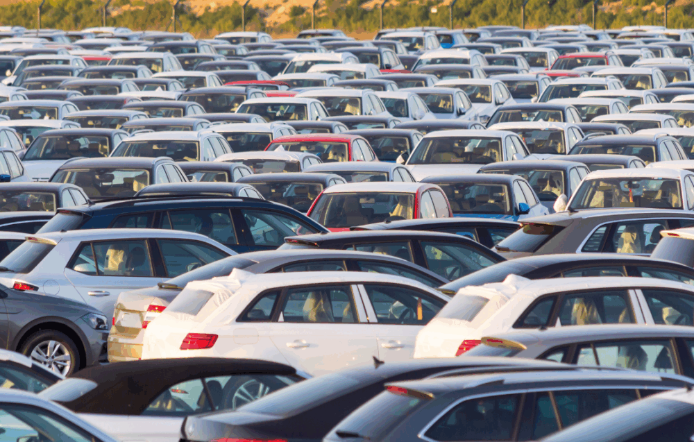 Licenciamento 2025 começa nesta terça (1º) para veículos com placas finais 1 e 2; veja o calendário completo