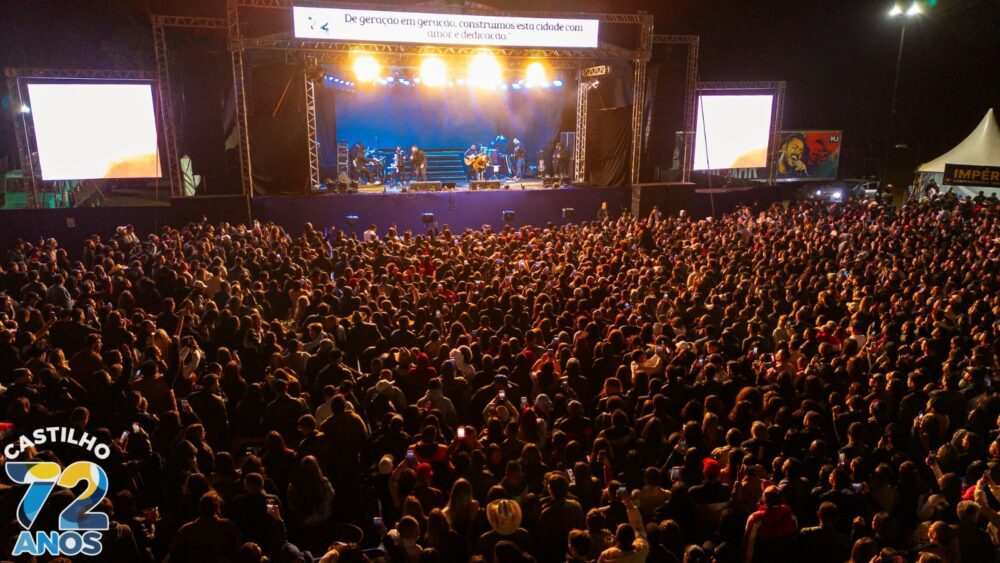 Ícaro & Gilmar encerram 29ª Festa do Pescador com recorde de público e muita emoção em Castilho