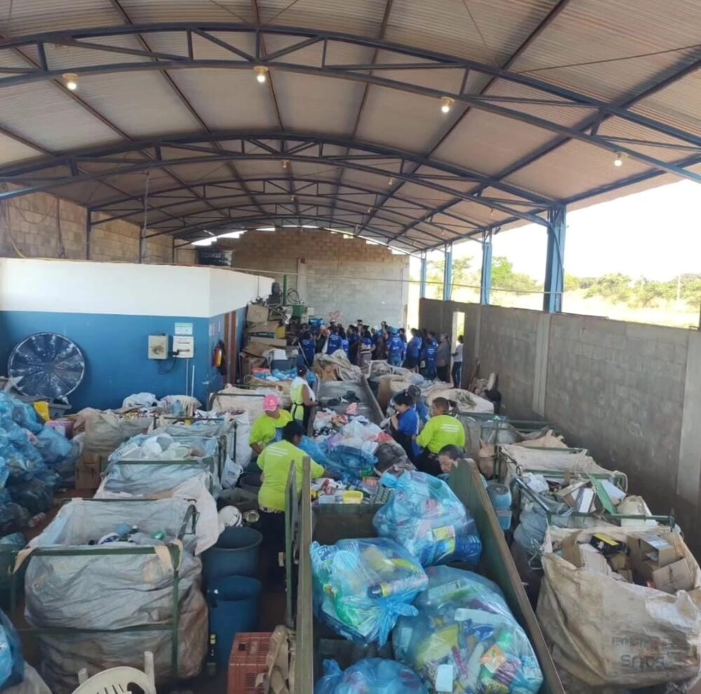 Prefeito de Castilho garante liberação de R$ 180 mil para melhorias no Barracão de Reciclagem