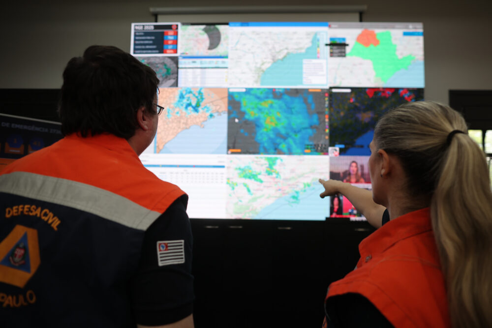 Defesa Civil emite primeiro alerta via cell broadcast por baixa umidade e risco de incêndios na região