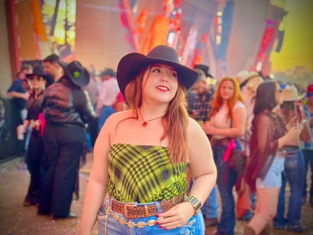Influenciadora de Andradina, Gigi no Rodeio, é destaque na “Roça do Jacques” em Goiás