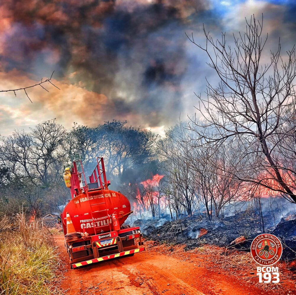 Brigada Municipal atua por dois dias em incêndio na região do Timboré, em Castilho