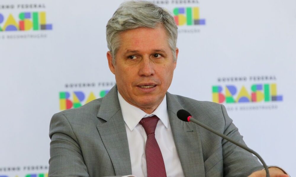 Ministro Paulo Teixeira será recebido como “Hóspede Oficial” em Castilho nesta sexta-feira