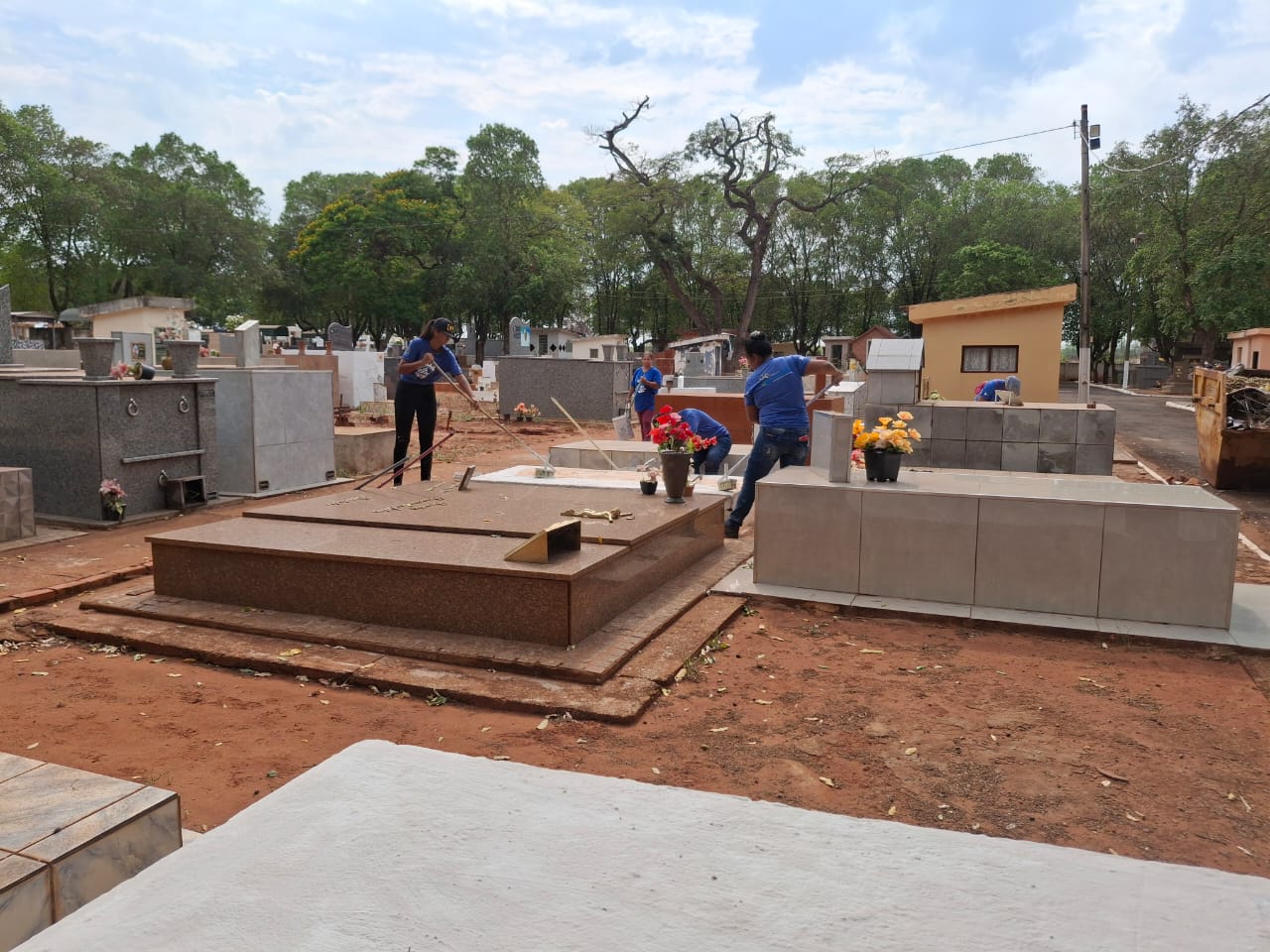 Prefeitura de Castilho realiza manutenção e define prazos para reformas no Cemitério São José