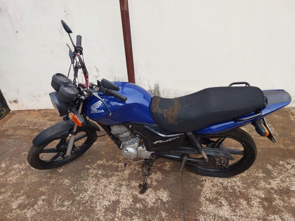 Polícias Militar e Civil recuperam moto furtada e diversos objetos em Castilho