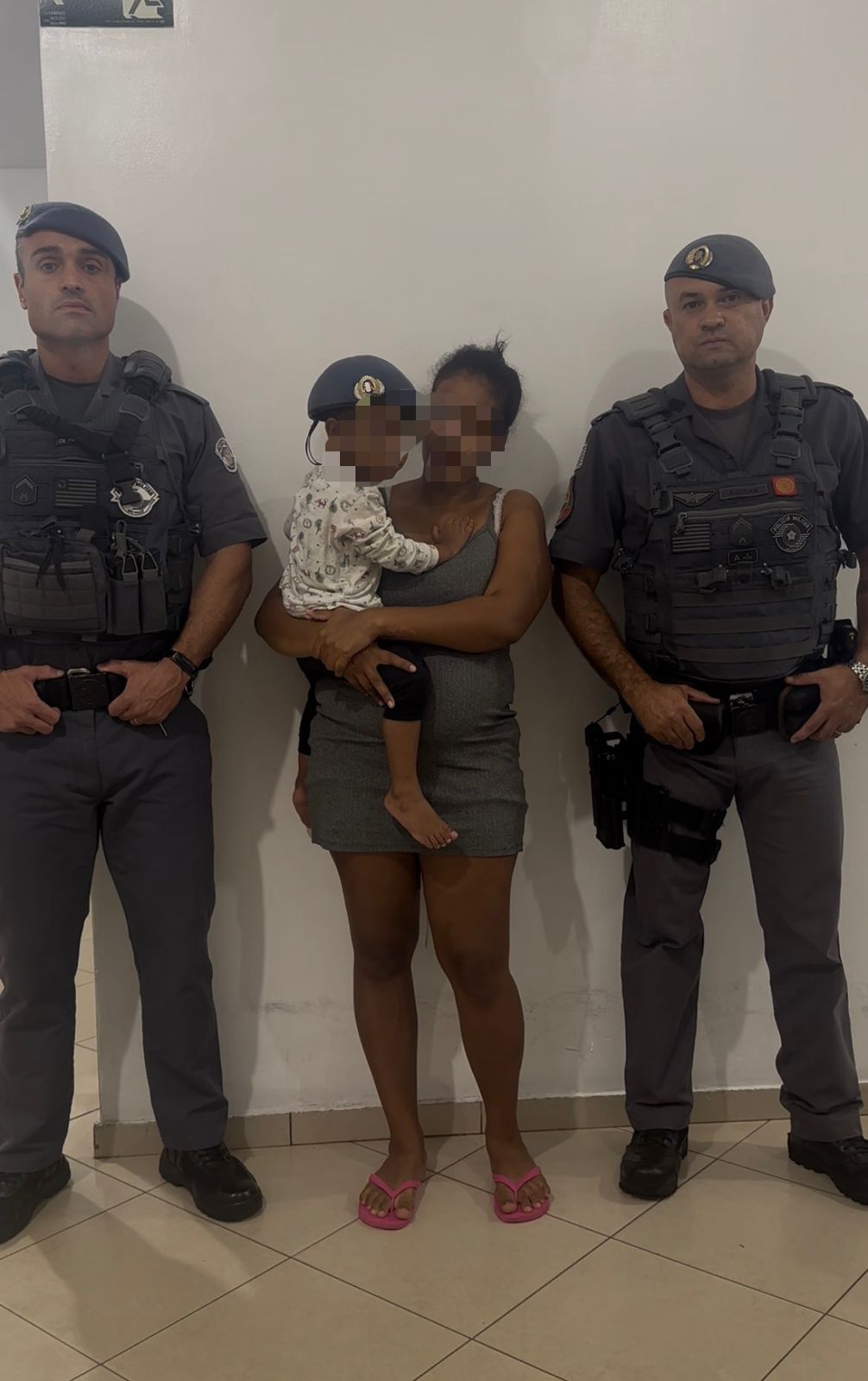 Policiais militares salvam criança engasgada em Araçatuba