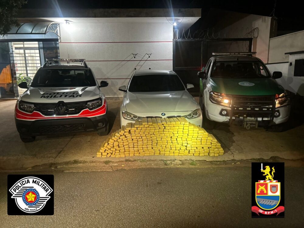 PM apreende quase 300 kg de maconha após perseguição a BMW que terminou em Sud Mennucci