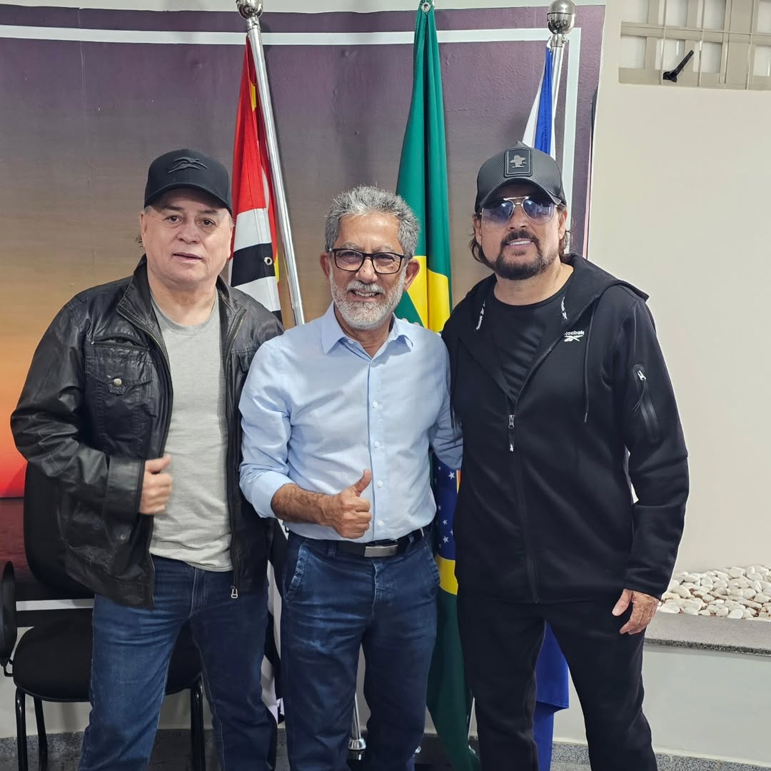 Prefeito Paulo Boaventura lamenta a morte do cantor Mauri, que se apresentou na Festa do Pescador
