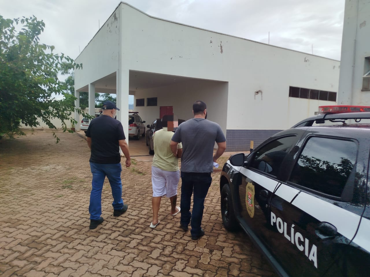 DISE prende traficante em flagrante na Vila Santo Antônio