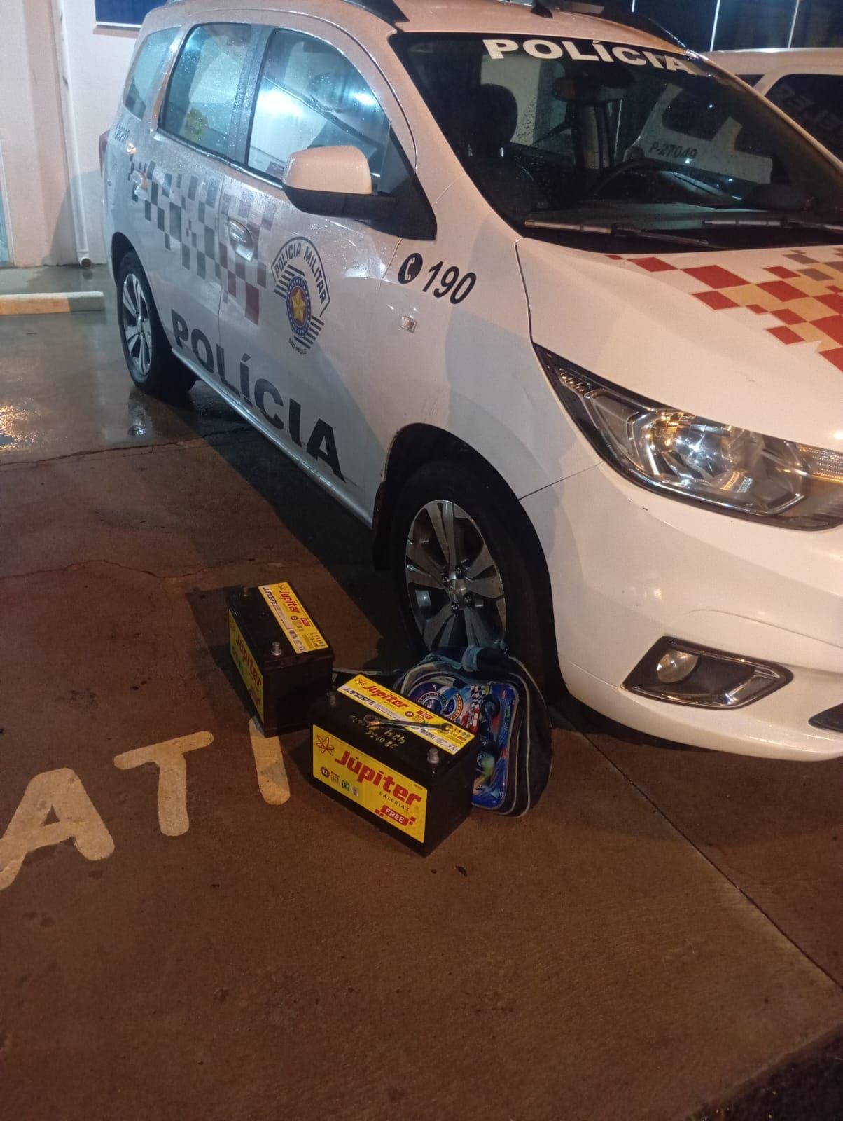 Dupla é presa após furtar baterias de tratores do almoxarifado da Prefeitura de Pereira Barreto
