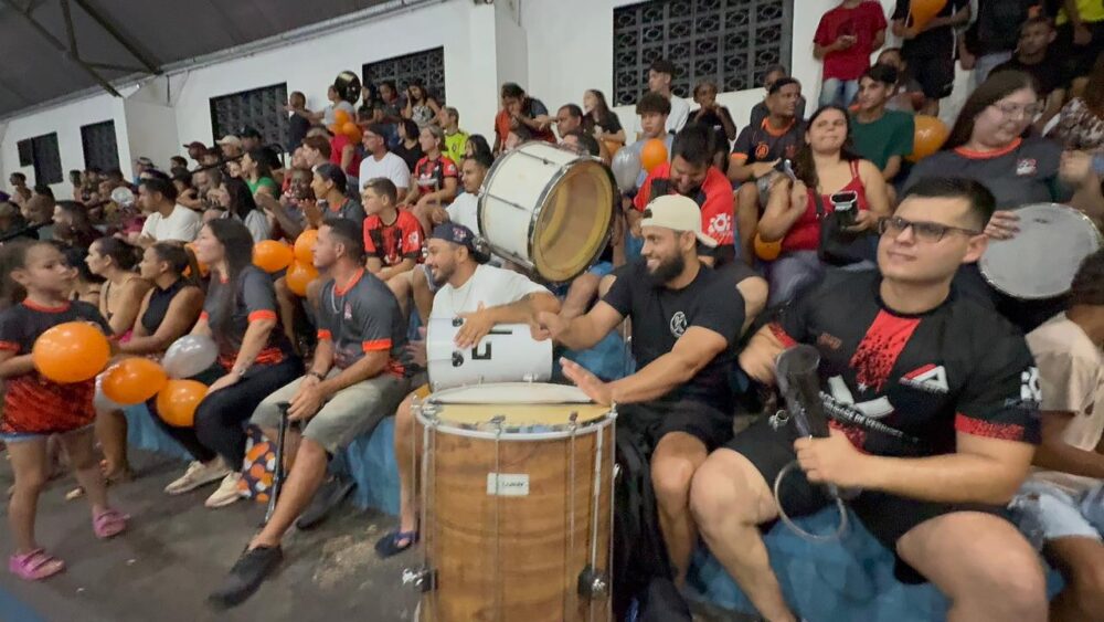 Rivalidade em quadra, união nas arquibancadas: fair play marca noite do Futsal de Férias em Castilho