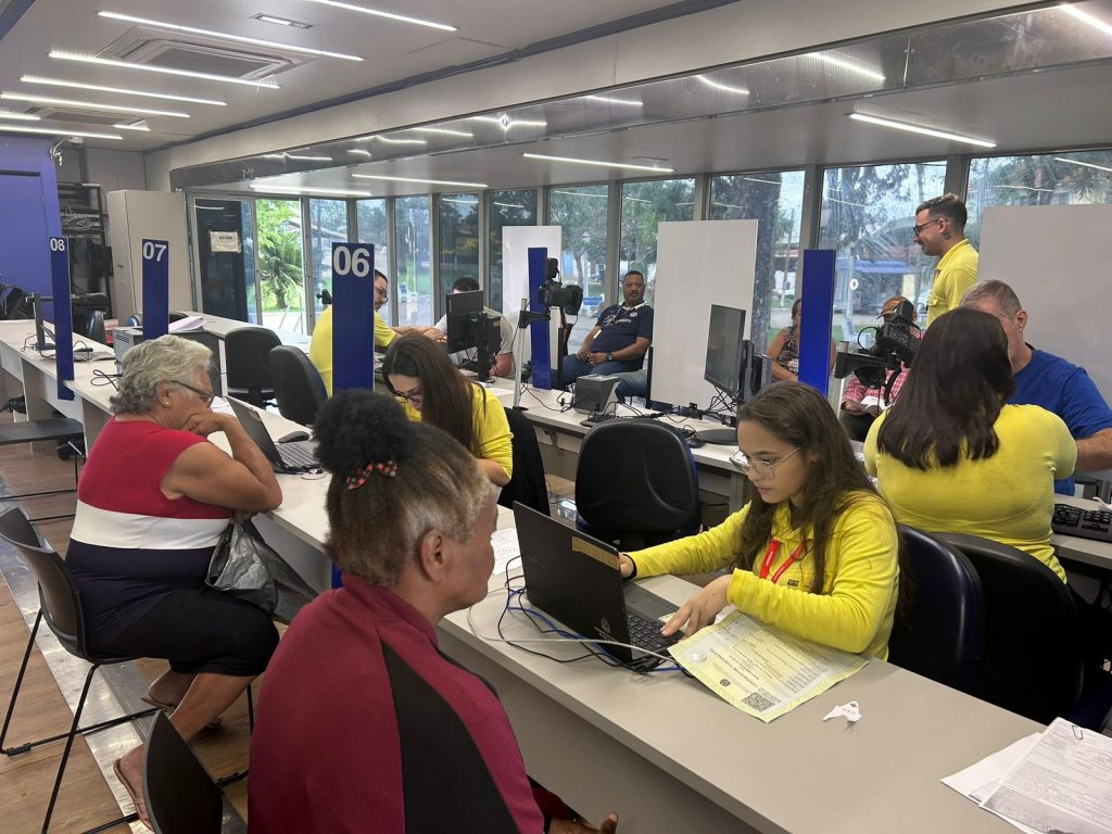 Poupatempo Móvel inicia atendimentos em Guaraçaí