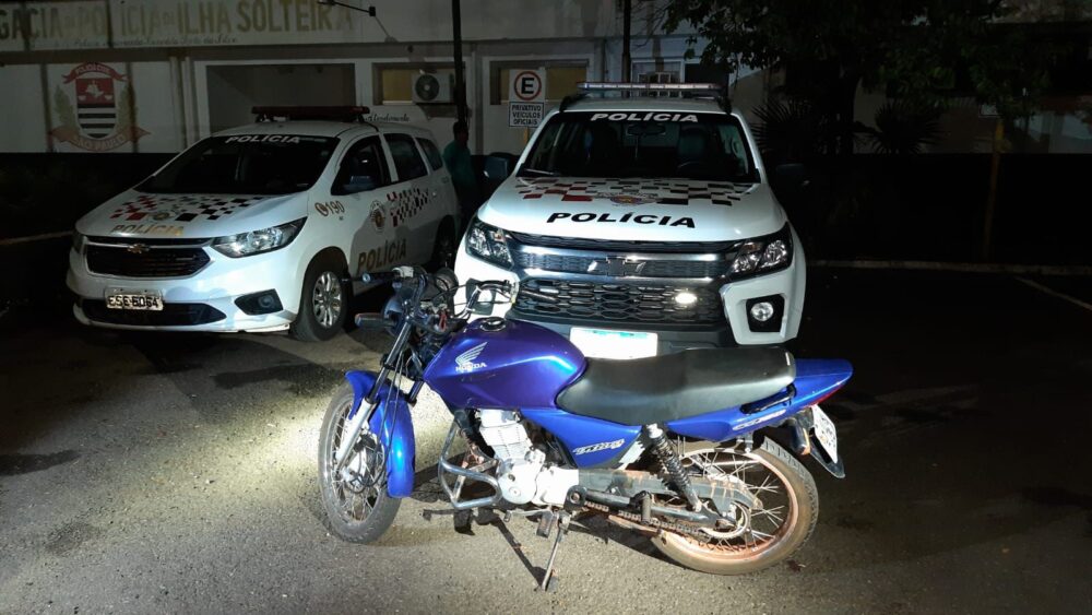Homem é preso por furto de moto