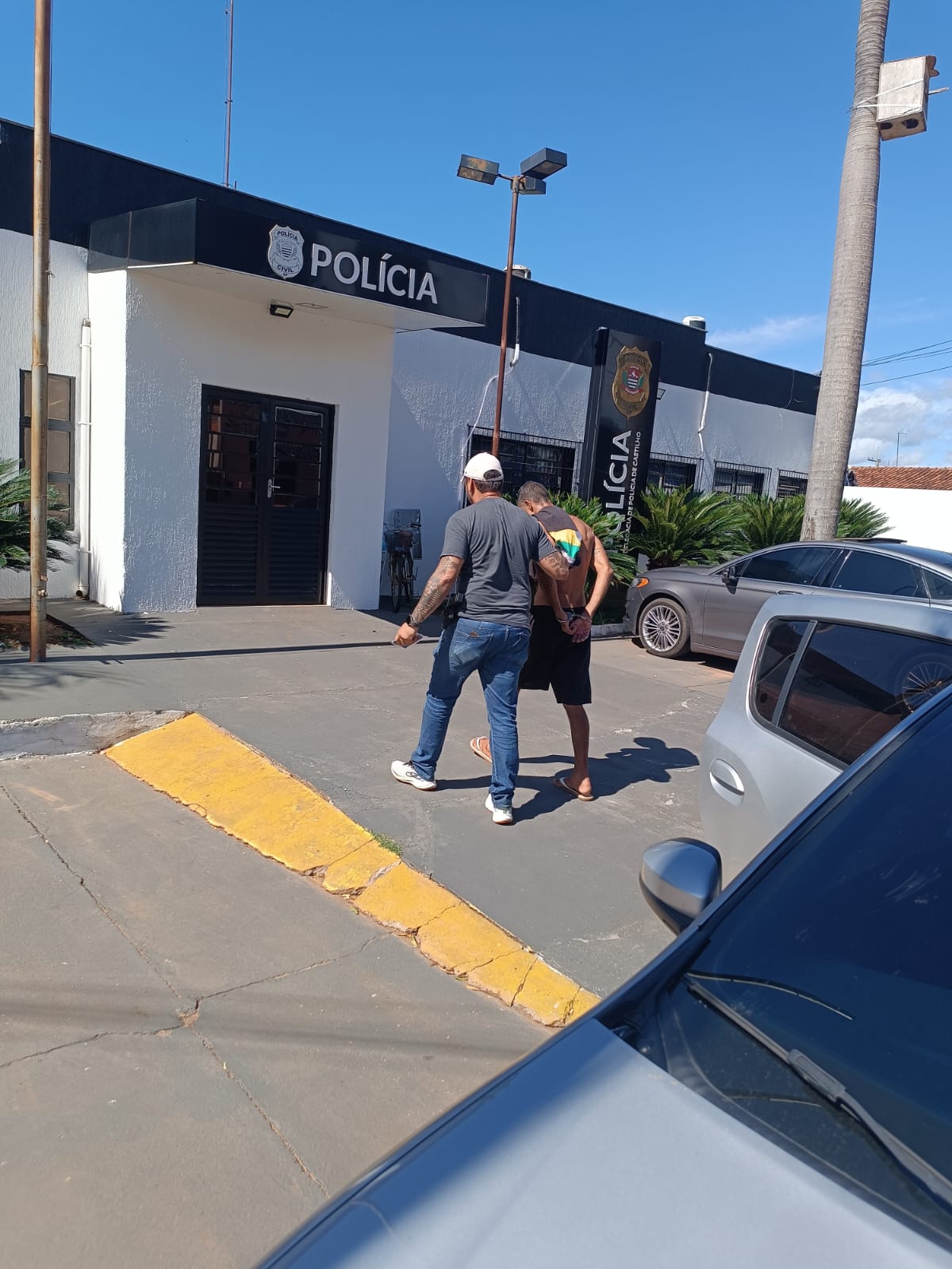 Polícia Civil prende autor de roubo a idosa