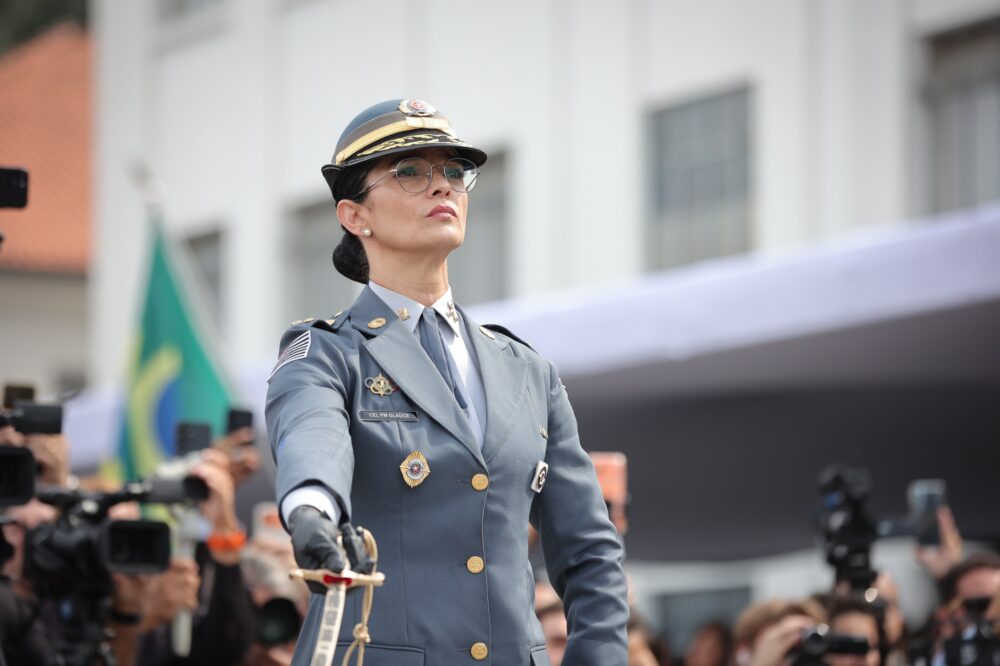 Mulher assume comando da PM pela primeira vez