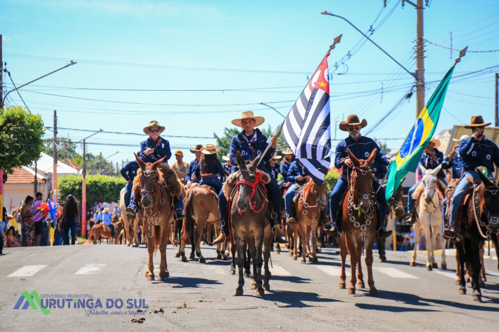 Cavalgada reúne multidão em Murutinga