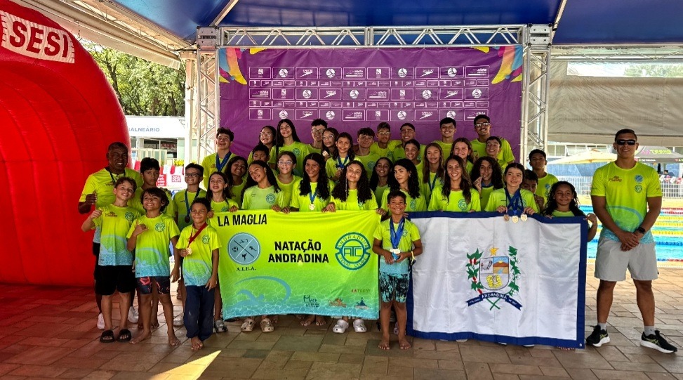 Andradina conquista 100 medalhas na natação