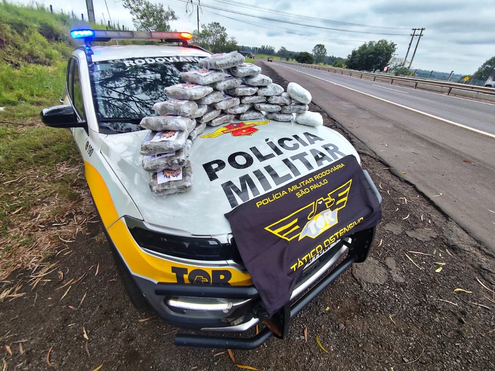 TOR apreende 15 kg de skunk em ônibus