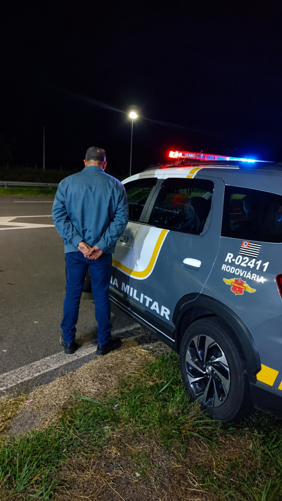 Procurado é preso na SP-300
