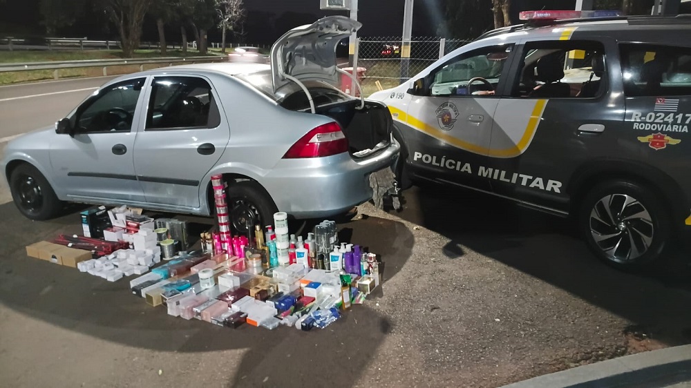 Castilho: Polícia Rodoviária apreende carga de descaminho durante operação na SP-595