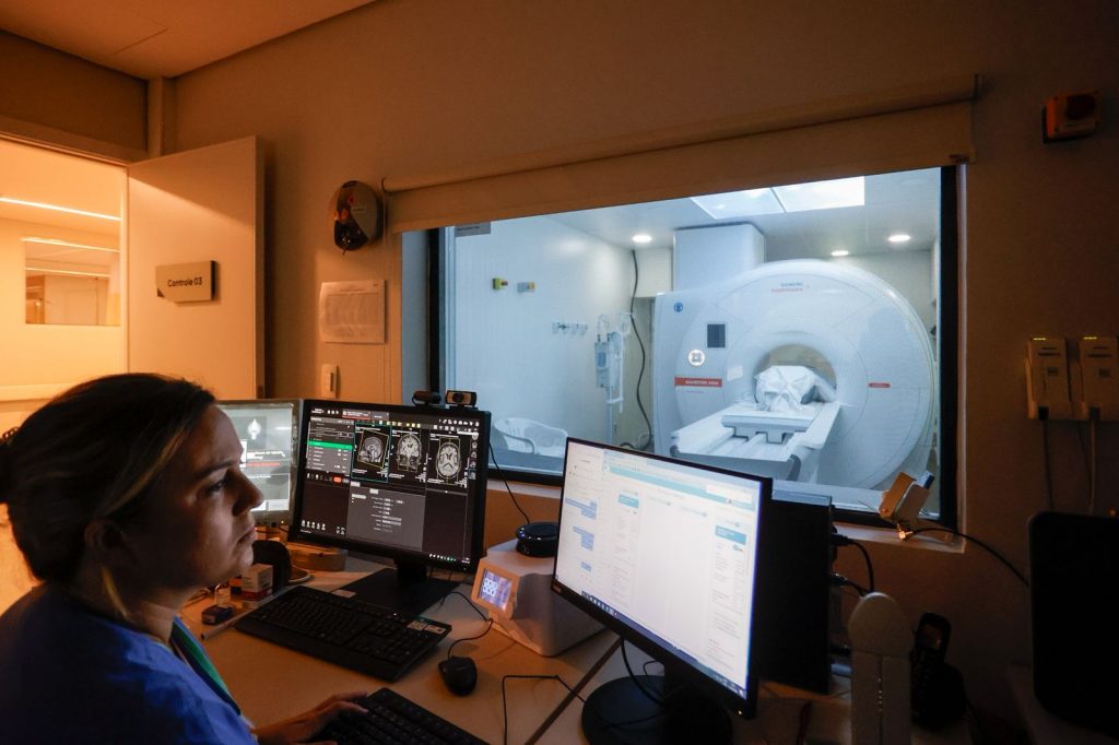 SUS Paulista amplia exames e reduz fila: São Paulo realiza 50% mais tomografias e ressonâncias