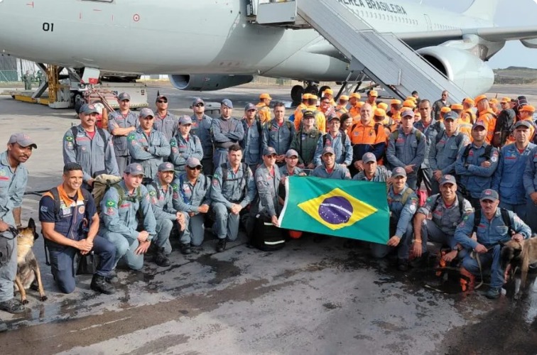 Tenente médico do Baep de Araçatuba retorna ao Brasil após missão humanitária no terremoto da Venezuela