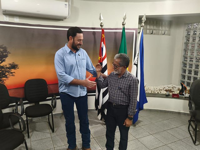 Paulo Boaventura anuncia João Gabriel como prefeito em exercício e promove mudanças no secretariado de Castilho